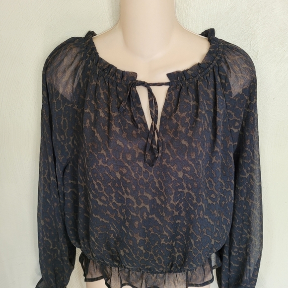 American Eagle Black Cheetah Print Sheer Long Sleeve Blouse Size Women's Small - Picture 3 of 9